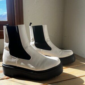 SODA White Platform Boots- Size 10